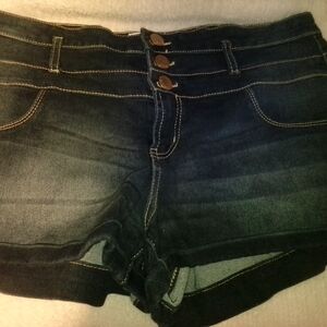 No Boundaries Mid Rise Stretch Blue Denim Shorts